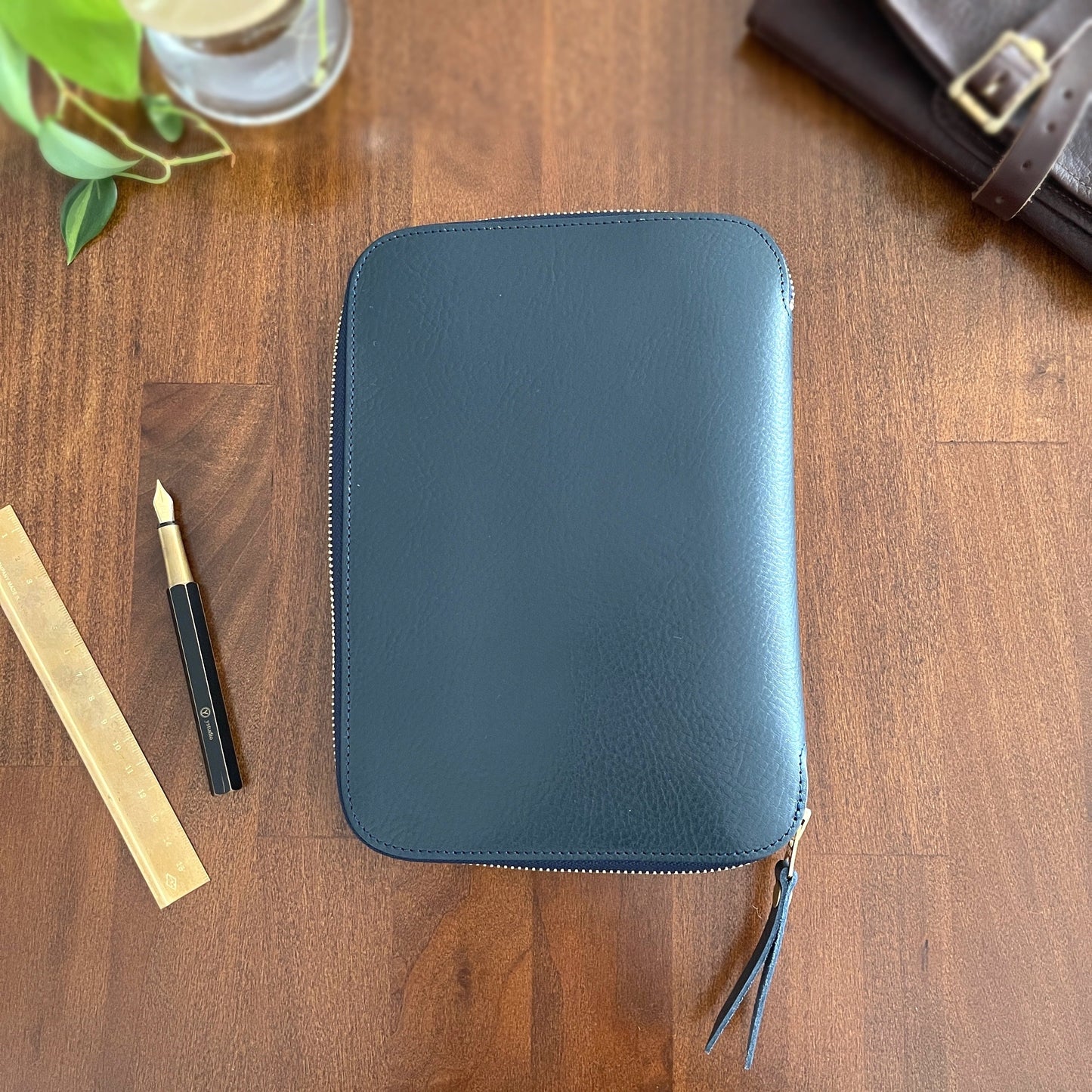 [TSL] Leather Zip Organizer // Navy